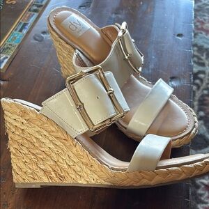 DV by Dolce Vita Women's Cream Wedge Sandals